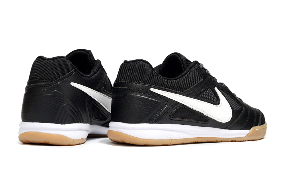 👟 Supreme x Nike SB Gato