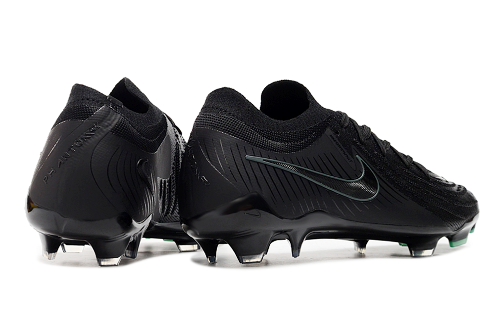 🌙 Nike Phantom Luna FG – Precisión en cada jugada