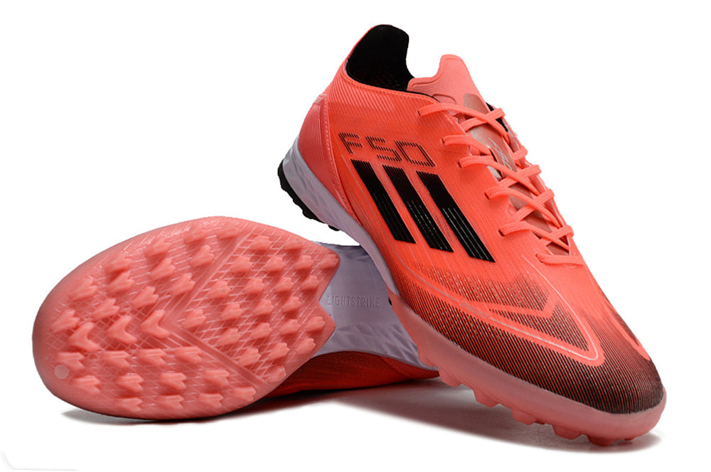 ⚡ Adidas F50 TF – Velocidad letal en césped sintético