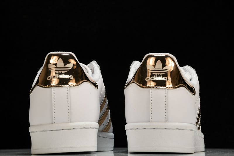 👟 Adidas Superstar