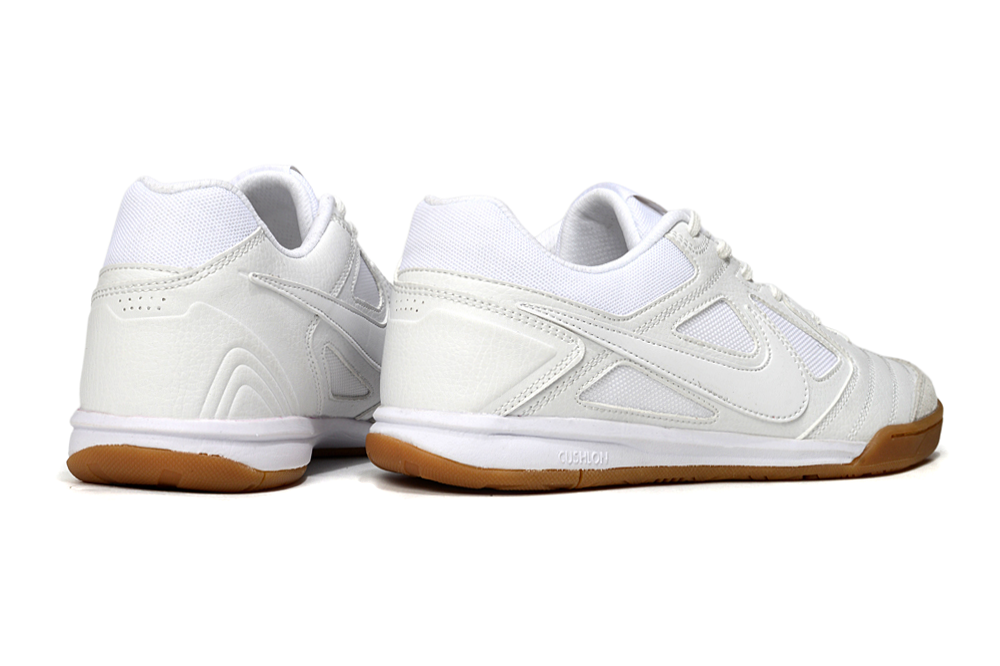 👟 Supreme x Nike SB Gato