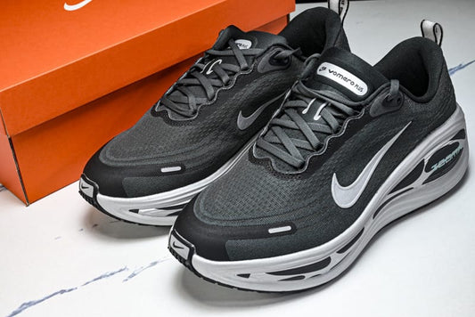 👟 Nike Vomero Plus