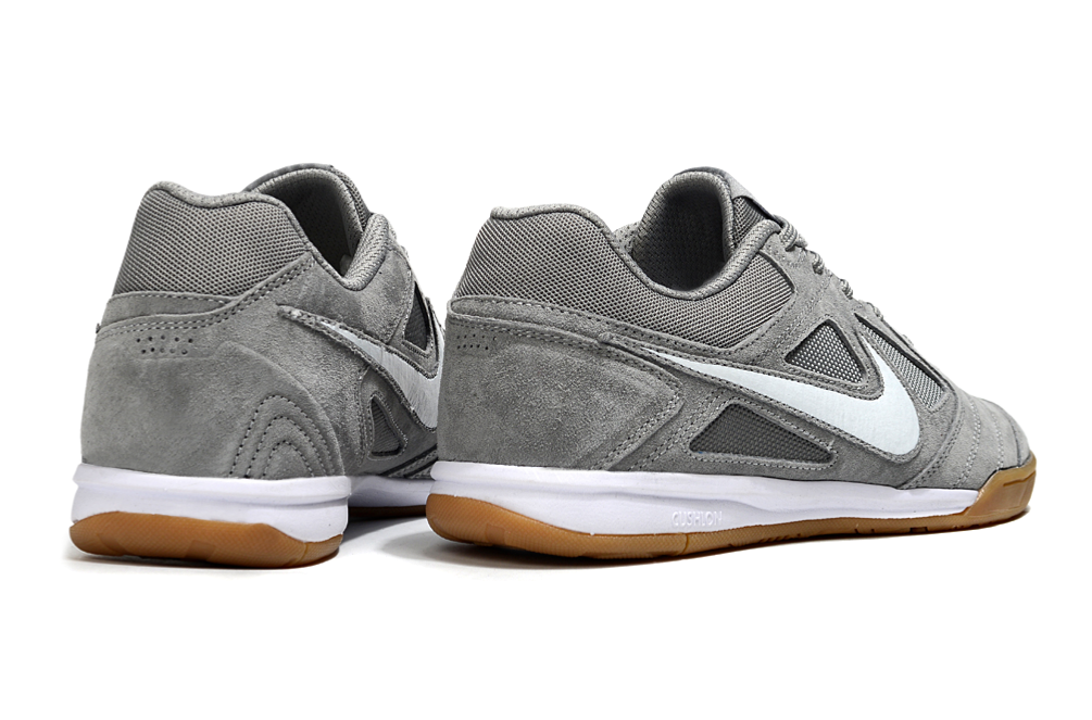 👟 Supreme x Nike SB Gato