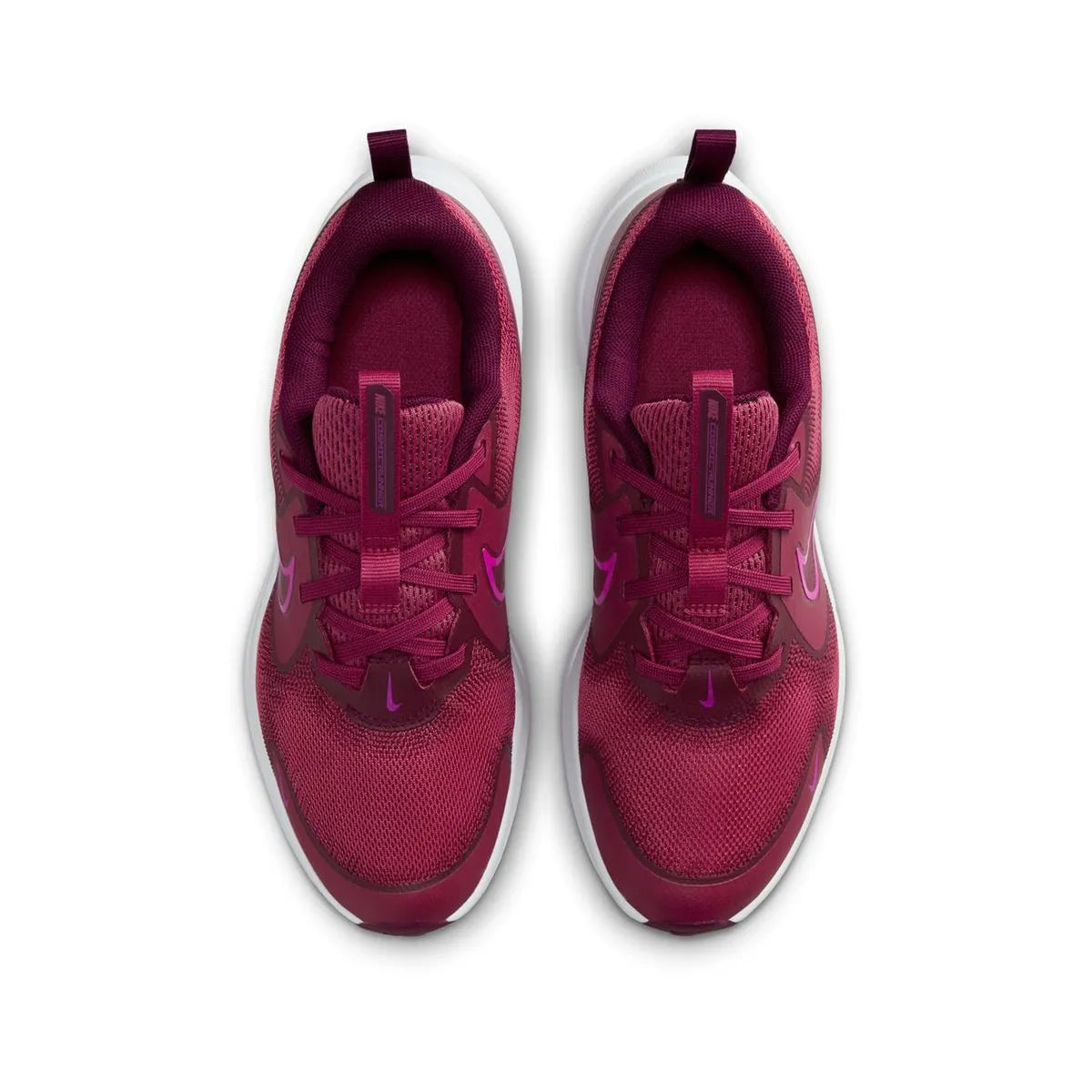 👟 Nike Cosmic Runner