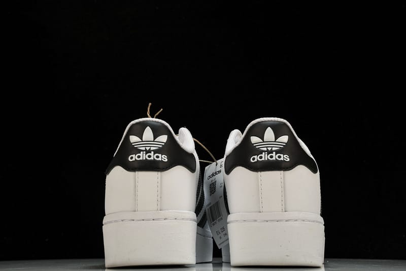 👟 Adidas Superstar