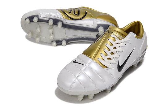 🔥 Nike T90 FG – Potencia y precisión legendaria