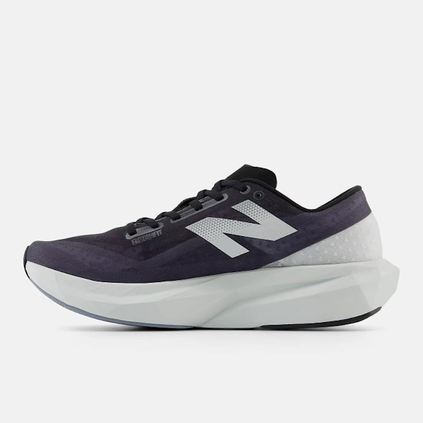 🏃‍♂️ New Balance FuelCell Rebel v4
