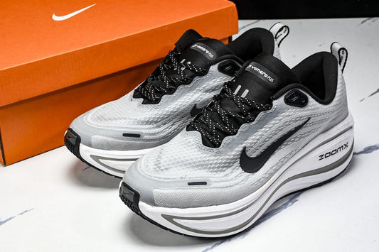 👟 Nike Vomero Plus