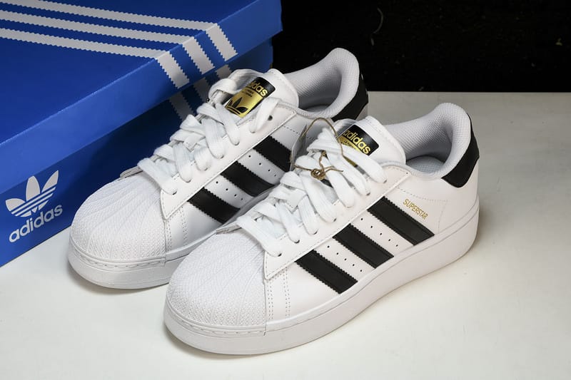 👟 Adidas Superstar