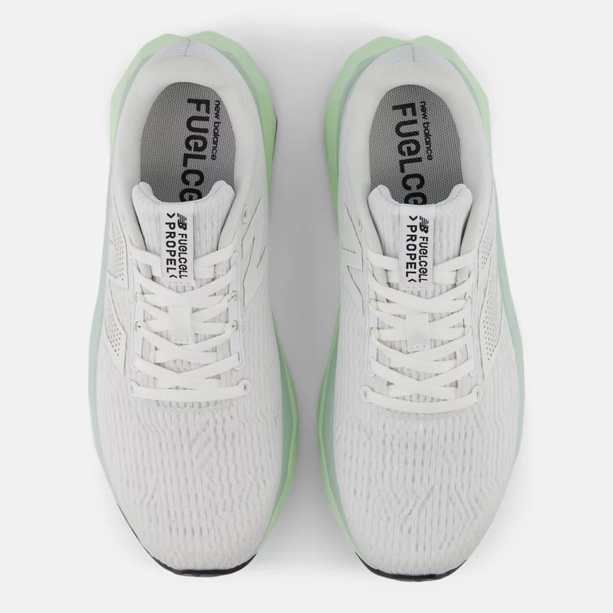 New Balance FuelCell Propel v5